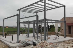 Dhomeus costruzioni – Edificio in Offagna (AN) – Struttura in acciaio e copertura in legno e coppi
